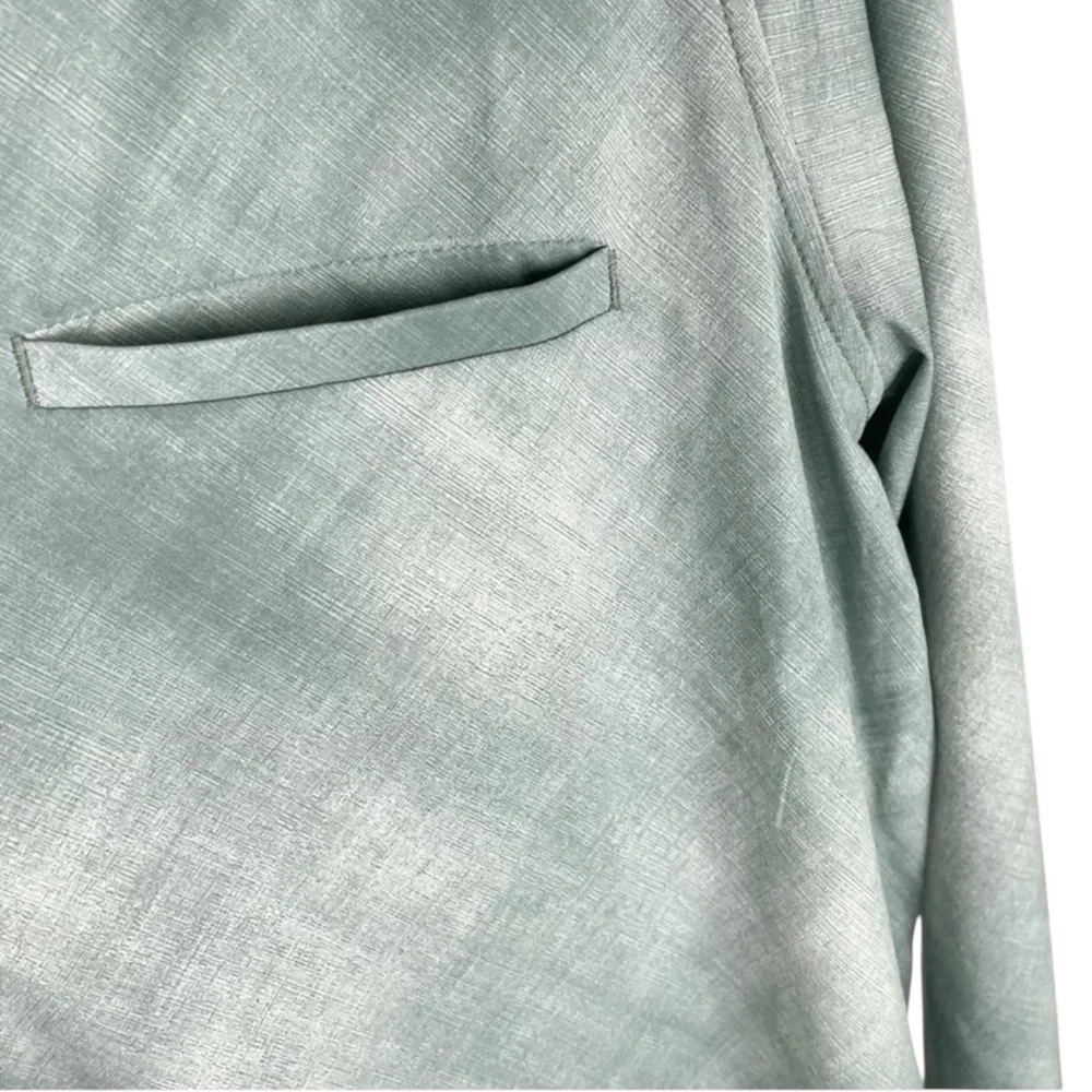 ATHLETA Urbanite Printed Oversized Button-Up Shirt in Denali Green Size M/PETITE - Picture 7 of 11